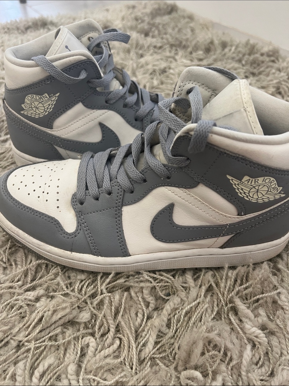 Air Jordan 1 Mid Women’s size 7.5 in Sail-Stealth-White - Picture 5 of 6
